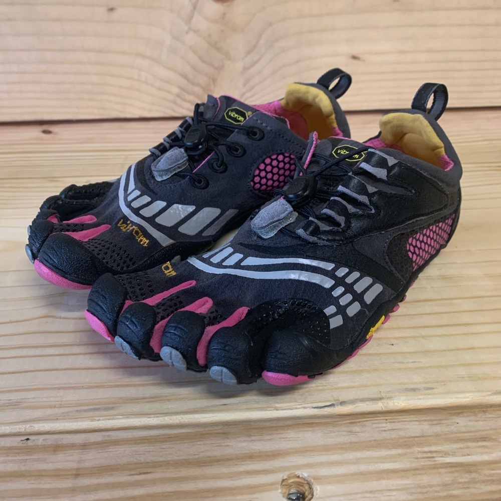 Vibrant Fivefinger KMD sports and fitness shoes